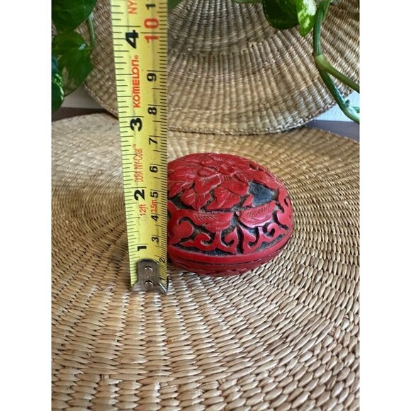 Vintage Red Cinnabar-Style Carved Trinket Box with Floral Motif - Picture 6 of 10